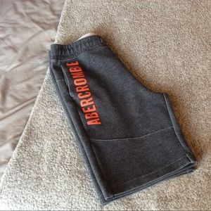 Boys Abercrombie shorts👌👌